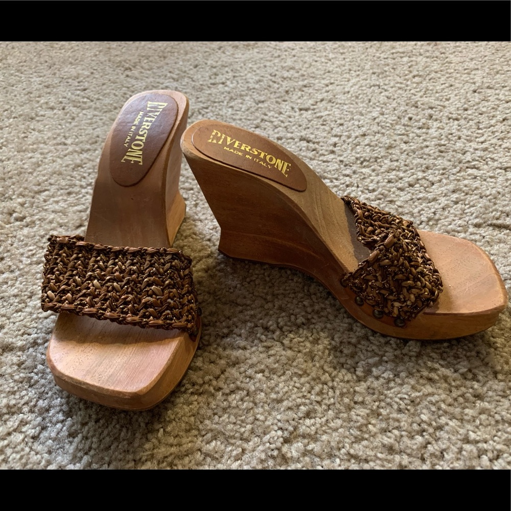Riverstone wedges